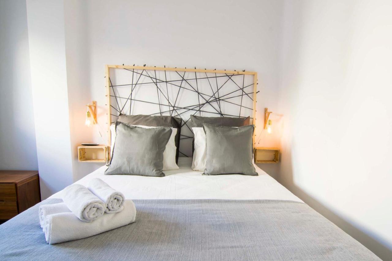 P&P Apartaments Arapiles Малага Екстериор снимка