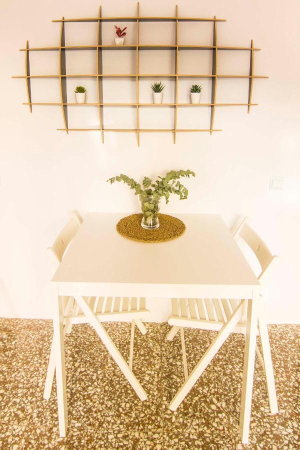 P&P Apartaments Arapiles Малага Екстериор снимка
