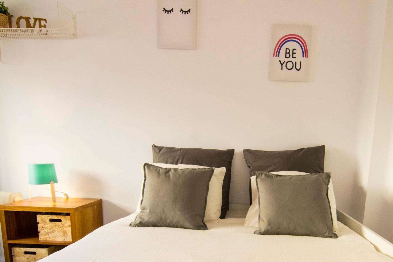 P&P Apartaments Arapiles Малага Екстериор снимка