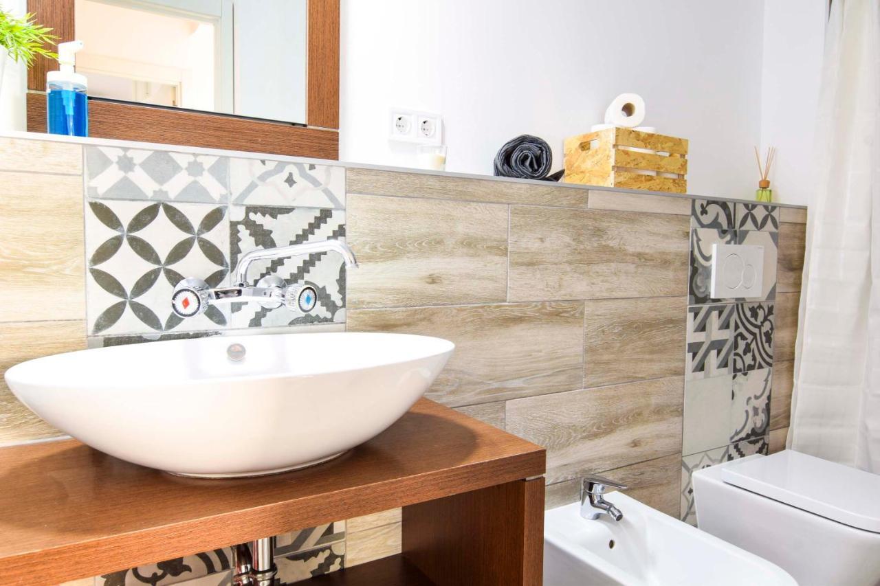 P&P Apartaments Arapiles Малага Екстериор снимка